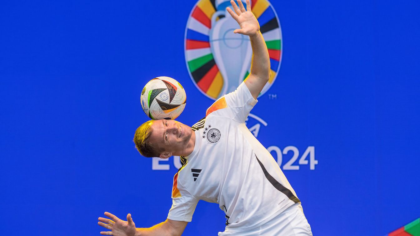 Social influencer and freestyle soccer world champion Andrew Henderson shows off his tricks.